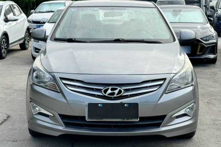 Used Hyundai Verna (older generation) 2014 1.4L Automatic Smart GLS Exterior 1
