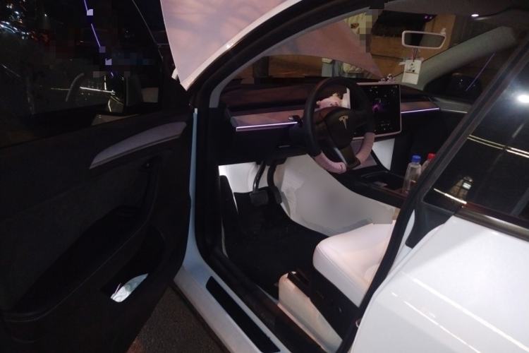 Used Tesla Model Y 2024 Rear-Wheel-Drive Version Driver Seat