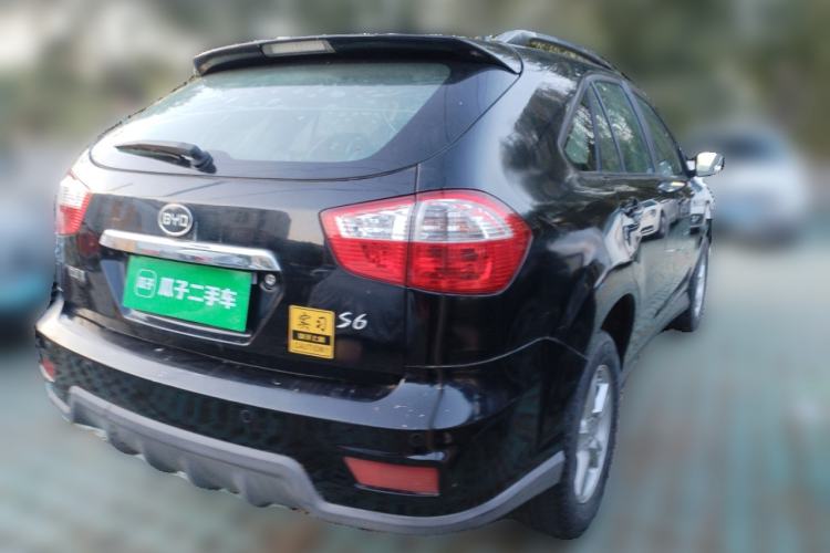 Used BYD S6 2014 1.5TI Manual Luxury 5-Seater Rear Right 45 Deg