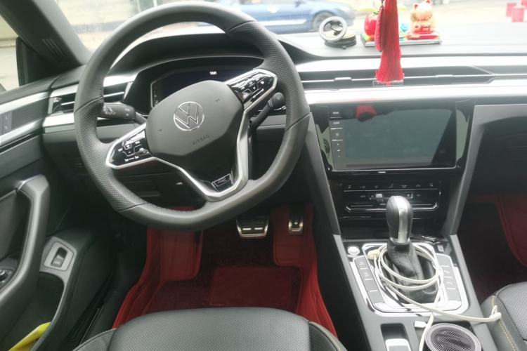 Used Volkswagen FAW-Volkswagen CC 2024 380TSI Striking Edition Center Console