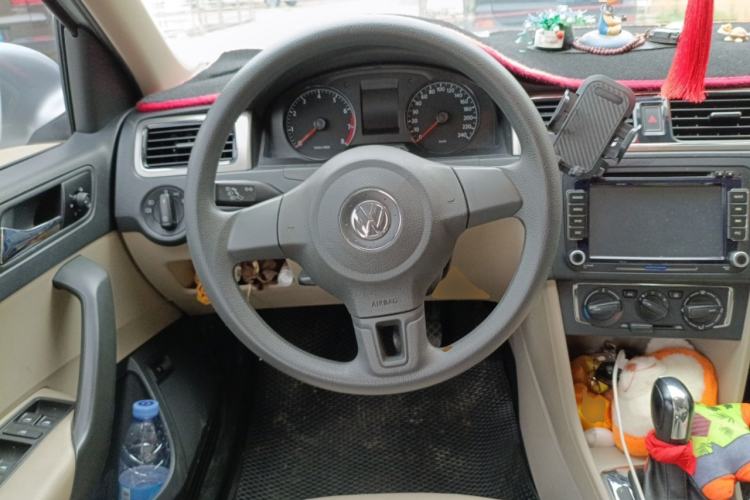 Used Volkswagen Santana 2014 1.6L Automatic 30th Anniversary Edition
