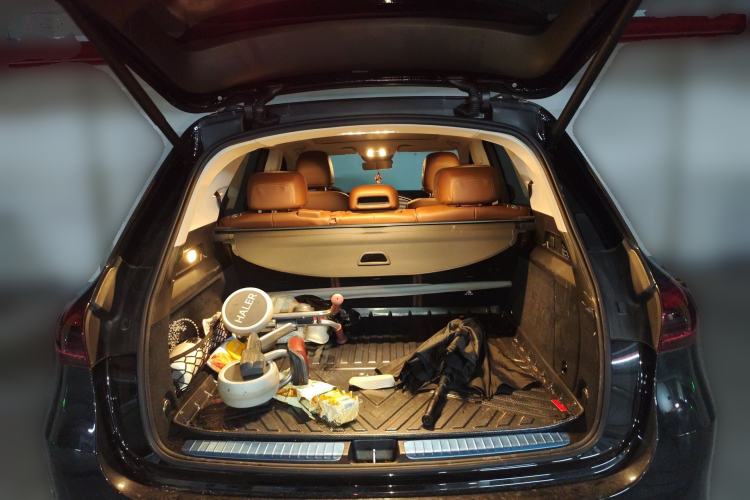 Used Mercedes-Benz GLE 2024 GLE 450 4MATIC Stylish Model Trunk