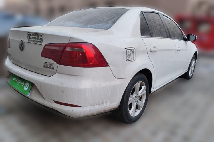 Used Volkswagen Bora 2013 1.6L Manual Comfort Model Rear Right 45 Deg