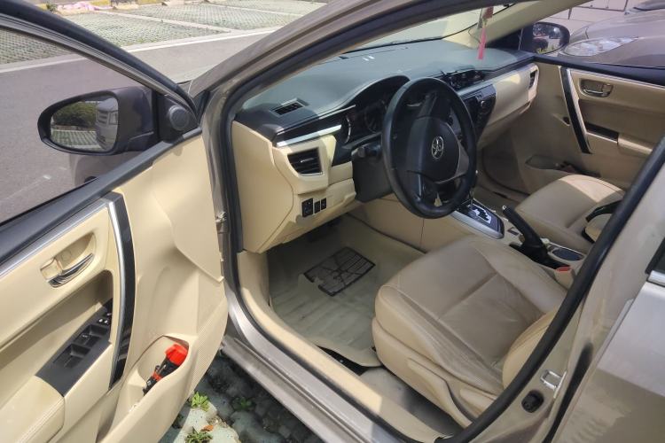 Used Toyota Corolla 2014 1.6L CVT GL-i Leather Edition