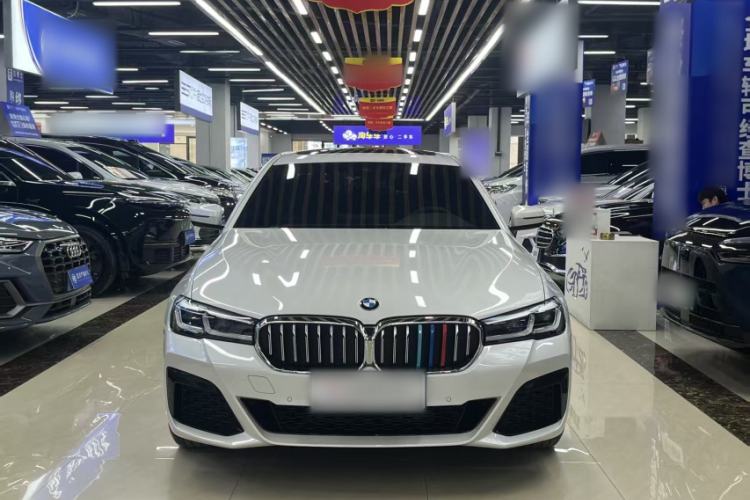 Used BMW 5 Series 2022 Restyled 525Li M Sport Package Exterior 1