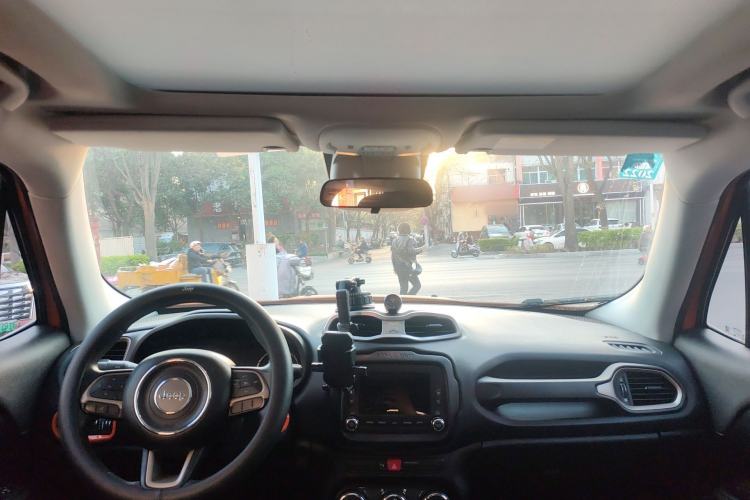 Used Jeep Renegade 2016 1.4T Automatic Jingneng Version+ Headliner