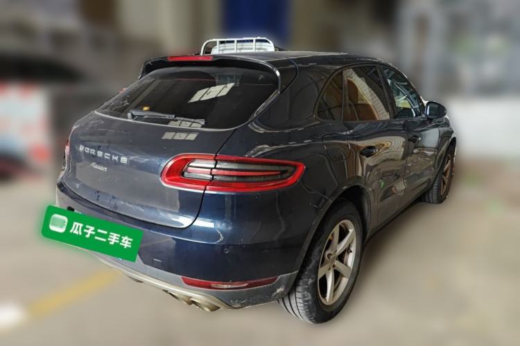 Used Porsche Macan 2017 Macan 2.0T Rear Right 45 Deg