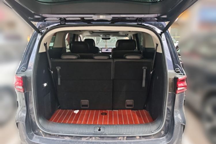 Used Roewe iMAX8 2021 400TGI Supreme Series Lu Zun Edition
