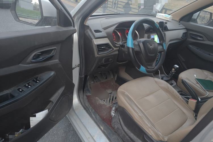 Used Wuling Hongguang 2019 1.5L S Standard Version China VI LAR