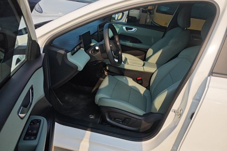 Used Roewe D6 2025 450km Deluxe Edition