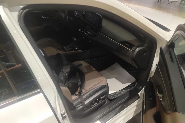 Used Lexus ES 2023 200 Excellence Edition
