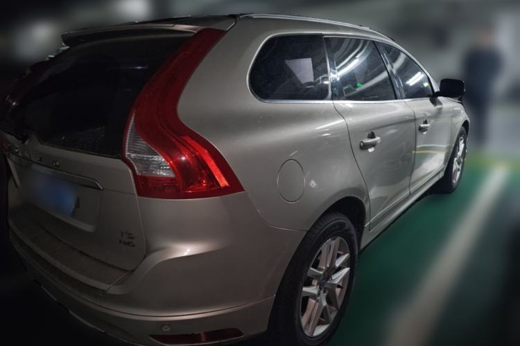 Used Volvo XC60 2017 T5 AWD Smart Upgrade Model
