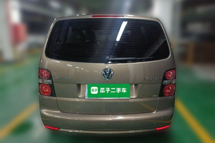 Used Volkswagen Touran 2015 1.4T DSG Comfort Edition 5 Seats Rear