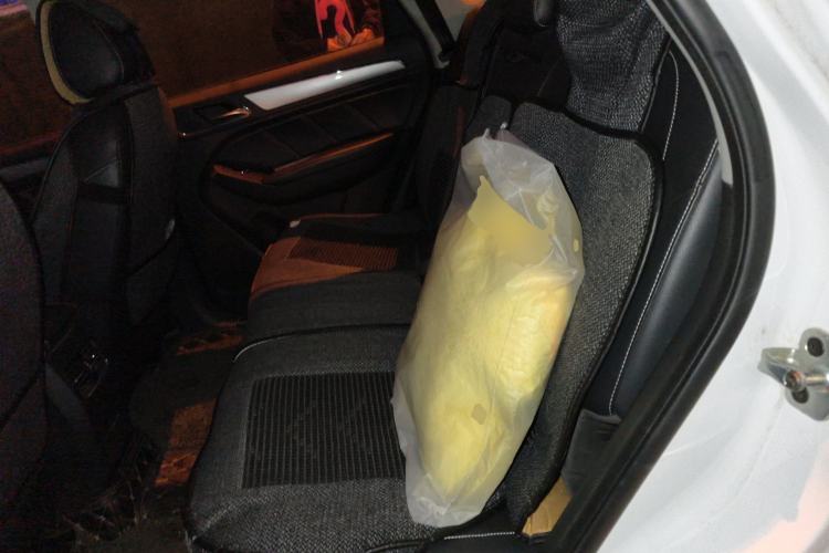 Used Roewe RX5 2016 20T Two-Wheel Drive Automatic Internet Smart Edition Left Rear Seat