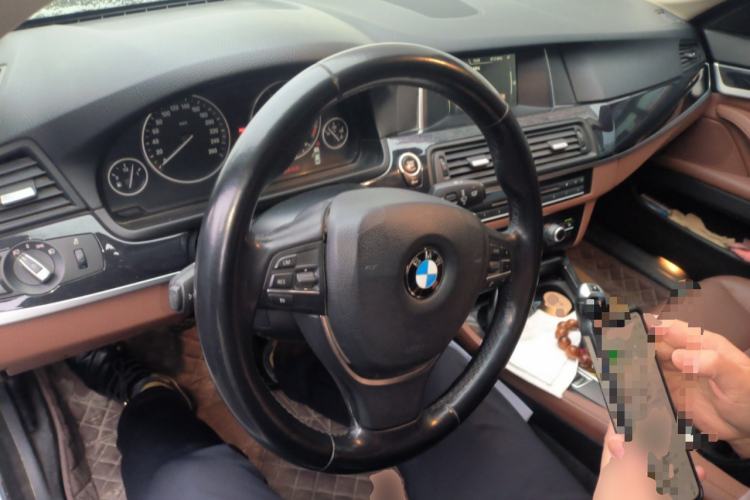 Used BMW 5 Series 2017 520Li Elegant Edition Steering Wheel