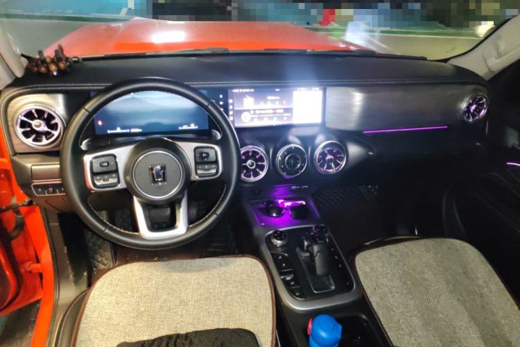 Used Tank 300 2023 Off-Road Edition 2.0T Challenger Center Console