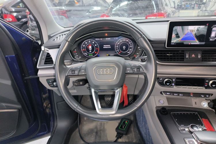 Used Audi Q5L 2018 45 TFSI Prestige Fashion Edition China V Emission Standard Steering Wheel
