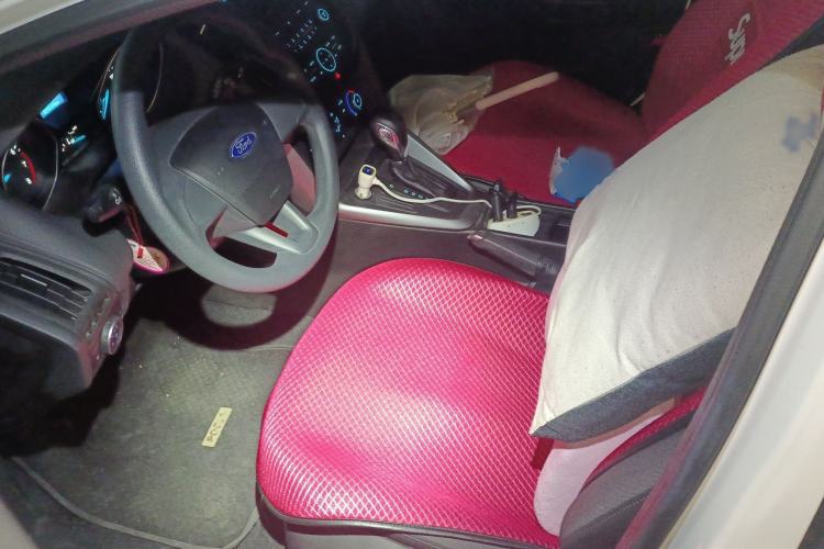 Used Ford Focus 2015 Hatchback 1.6L Automatic Comfort Model
