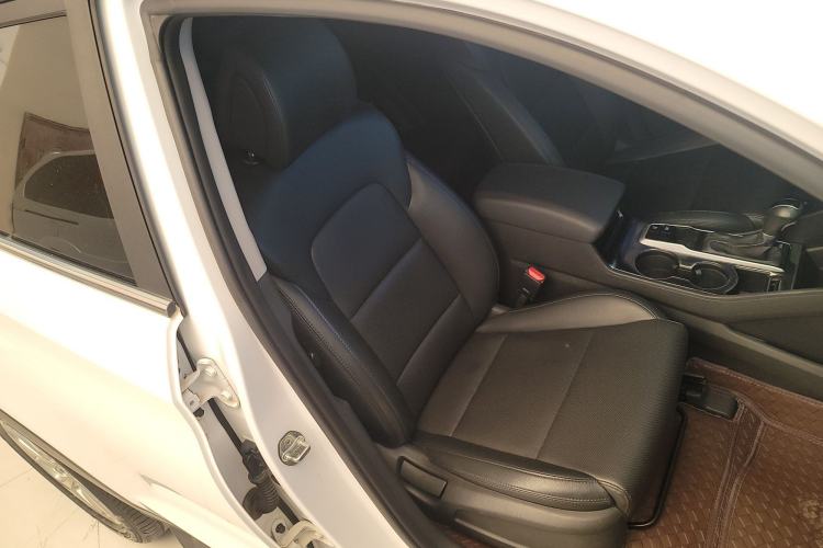 Used Hyundai Tucson 2015 1.6T Dual-Clutch Two-Wheel-Drive Smart Model
