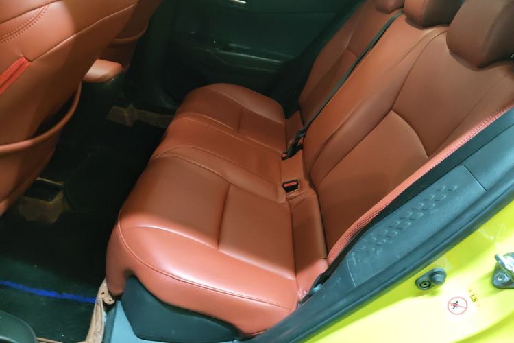 Used Toyota C-HR 2018 2.0L Leading with Sunroof China V Standard
