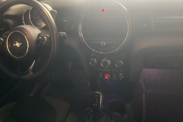 Used MINI 2018 1.5T COOPER Classic Edition Audio And AC Panel