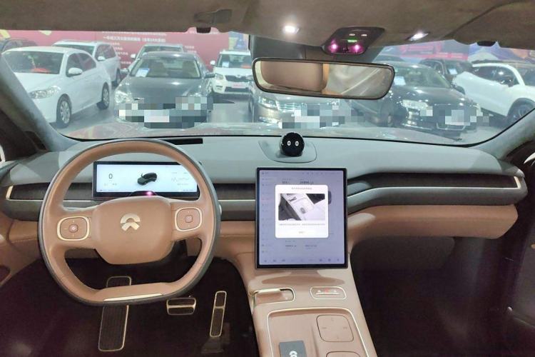 Used Nio ES8 2023 75 kWh Executive Edition
