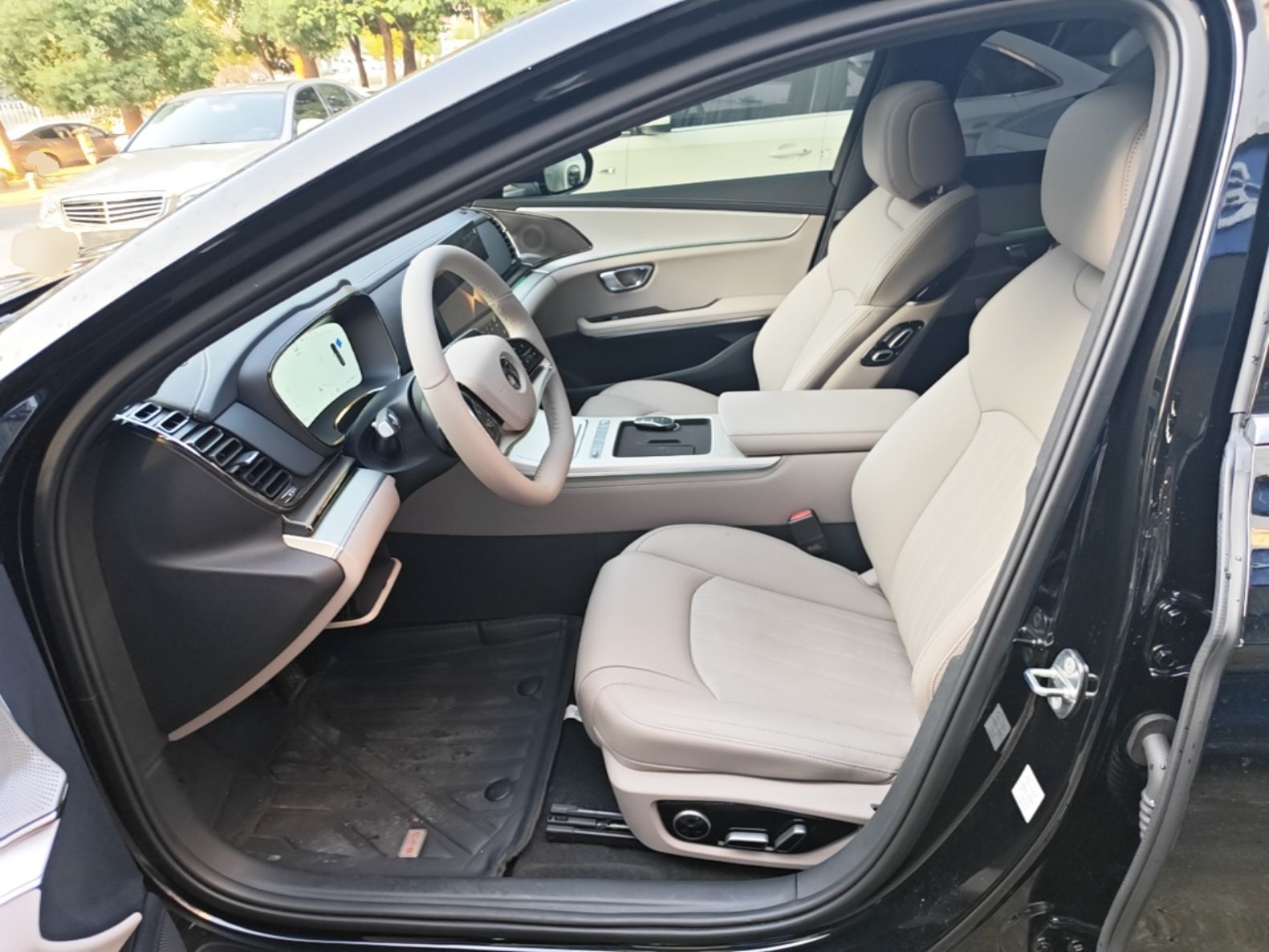 BYD Han 2026 Model EV Smart Driving Edition 705KM Flash-Charging Premium Version — снимка 17