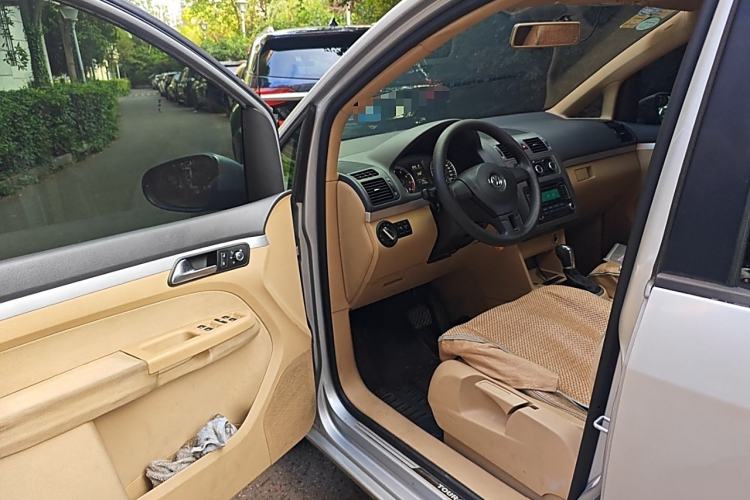 Used Volkswagen Touran 2011 1.4T DSG Zhiya Edition 5 Seats