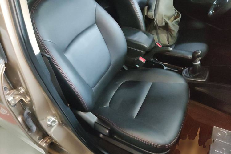 Used Kia K2 2015 Sedan 1.4L MT GLS