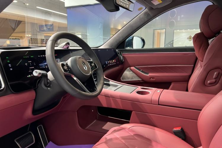 Used Hima AITO M8 2025 Extended-Range Ultra Version 53.4 kWh 5-Seater Edition