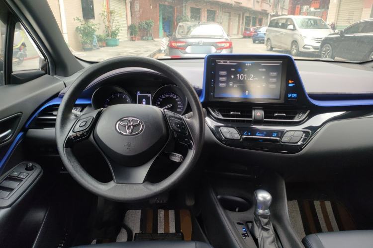 Used Toyota C-HR 2020 2.0L Leading Edition
