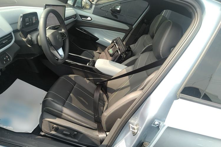 Used Volkswagen ID.4 X 2025 Smart Version Pure & Intelligent Enjoyment Edition