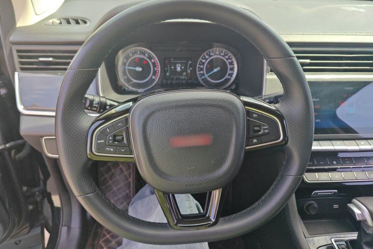 Used Sinotruk VGV U70 2020 1.5T Automatic Smart Enjoyment Elite Version 7 Seats Steering Wheel