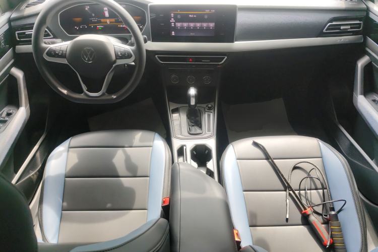 Used Volkswagen Lavida 2024 1.5L Automatic DeYi Edition Center Console