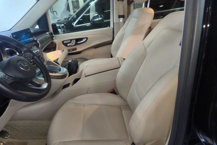 Used Mercedes-Benz V-Class 2021 V 260 L Long Wheelbase Prestige Edition Left Front Seat