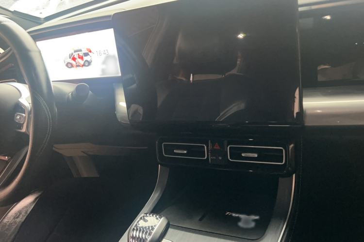 Used GAC Trumpchi GS8 2022 Flagship Series 2.0 TGDI Four-Wheel Drive Luxury Smart Connectivity Version (7 Seats) Audio And AC Panel