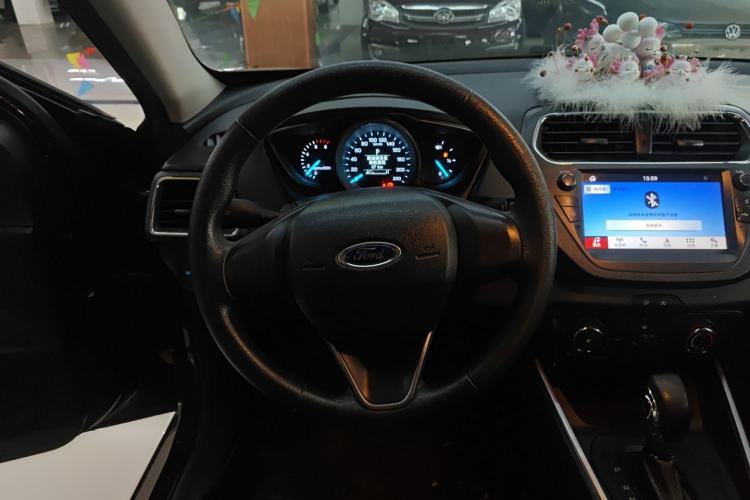 Used Ford Escort 2019 1.5L Automatic ZhiXiang Model Steering Wheel
