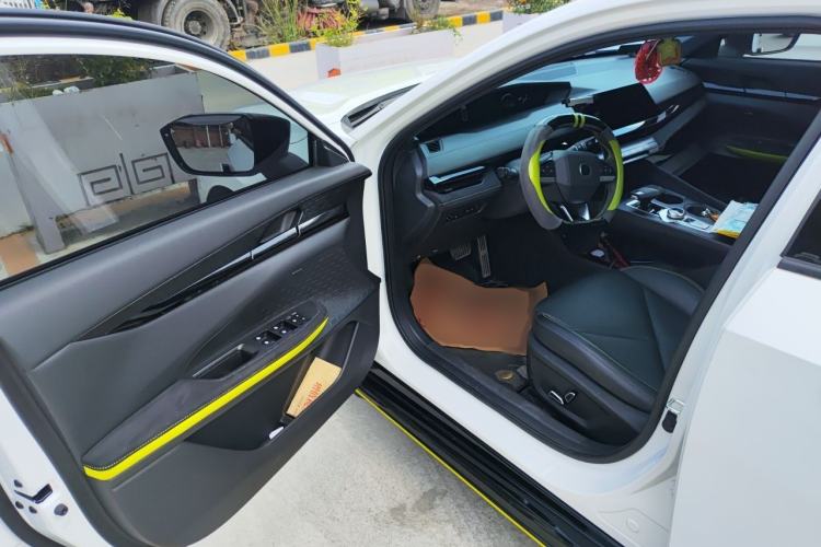 Used CHANGAN UNI-V 2022 1.5T Sport Edition
