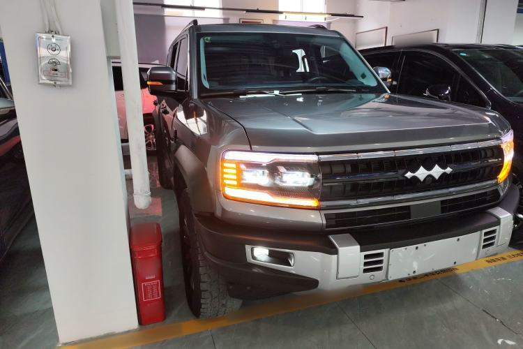 Used Formula Leopard Leopard 5 2023 Navigator Edition
