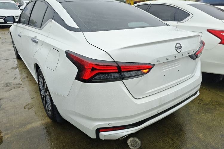 Used Nissan Teana 2022 2.0L XL-TLS Enjoyment Edition