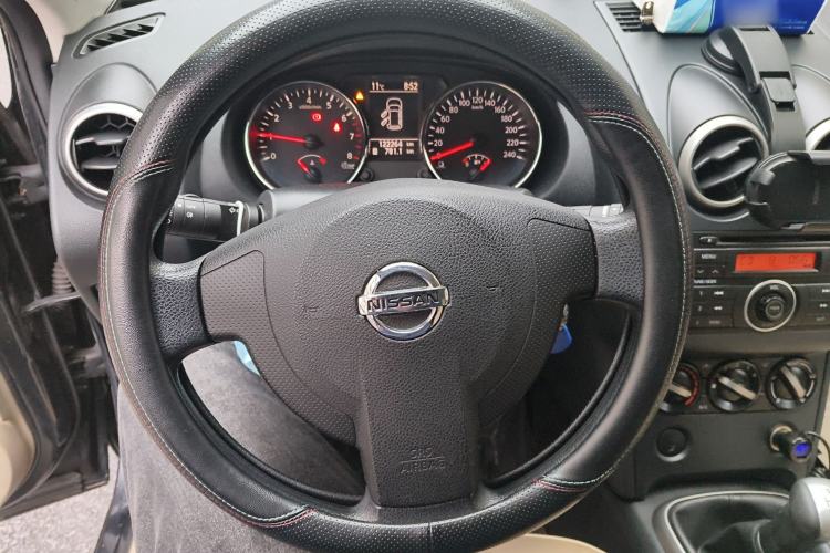 Used Nissan Qashqai 2011 1.6XE Wind 5MT 2WD Steering Wheel