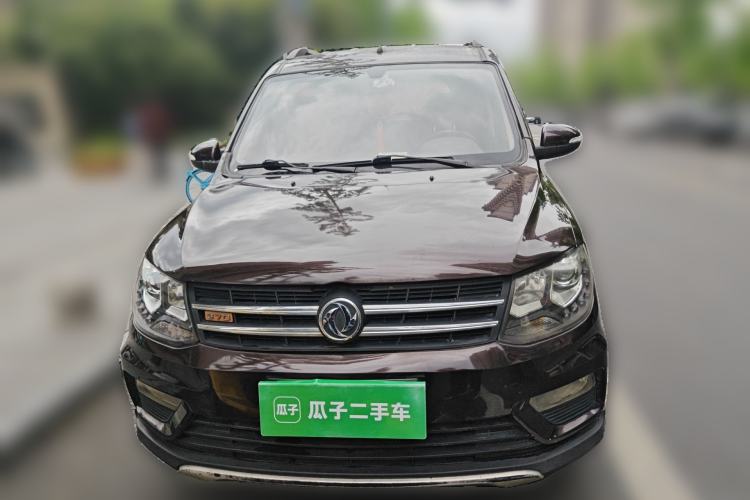 Used Dongfeng Fengon 370 2016 1.5L Manual Luxury Version SFG15-05 7 Seats Front