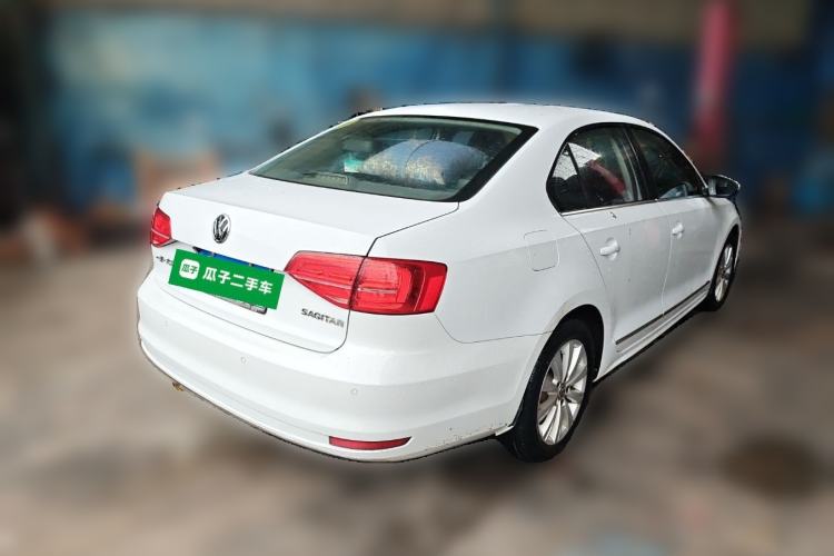 Used Volkswagen Sagitar 2015 1.6L Manual Comfort Model Rear Right 45 Deg