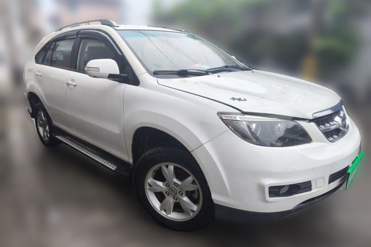 Used BYD S6 2014 2.0L Manual Luxury 5-Seater Front Right 45 Deg