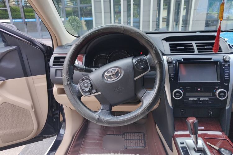 Used Toyota Camry 2012 2.0G Luxury Navigation Edition Steering Wheel