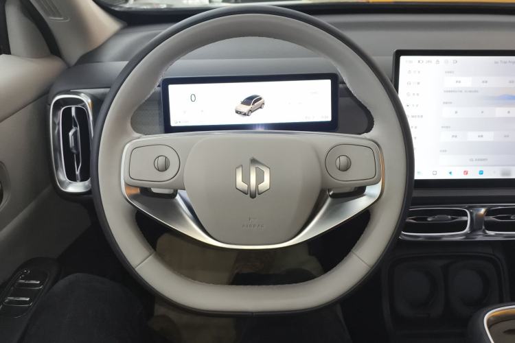 Used Leapmotor B10 2025 510 Joyful Edition Steering Wheel