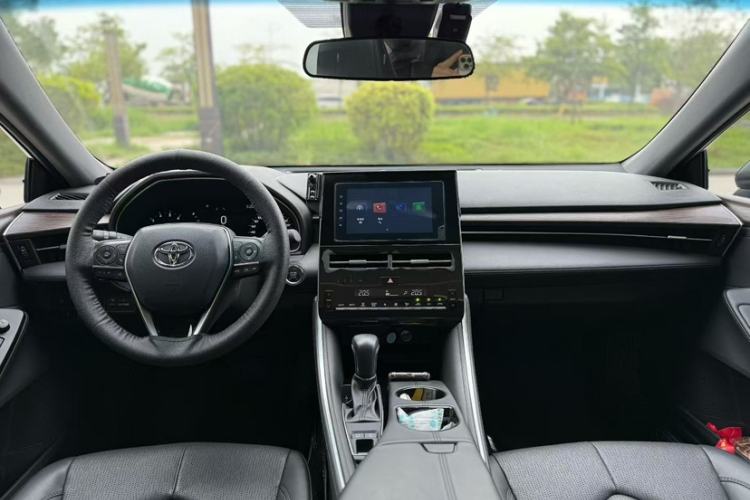 Used Toyota Avalon 2023 2.0L Premium Edition