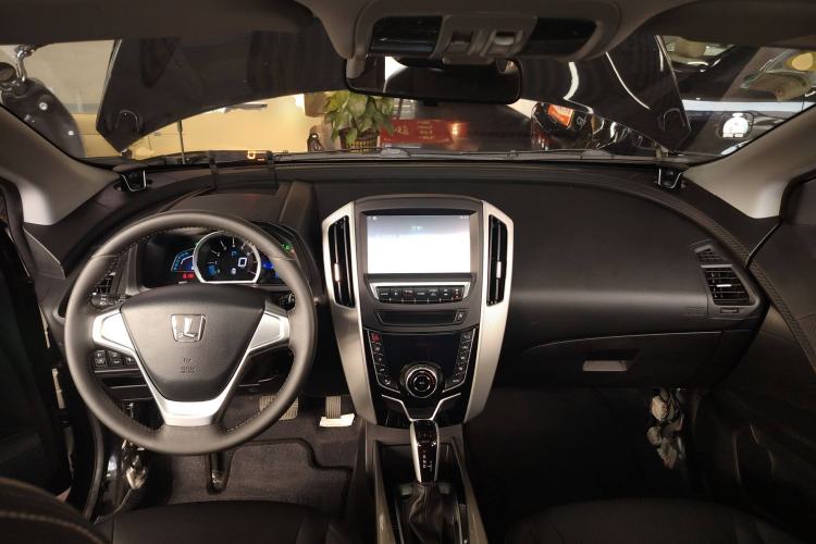 Used Luxgen U6 SUV 2015 1.8T Fashion Edition
