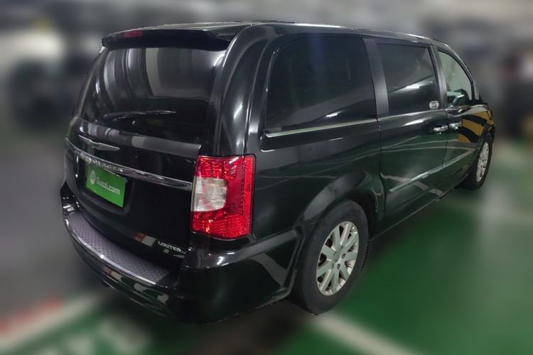 Used Chrysler Grand Voyager 2013 3.6L Luxury Edition
