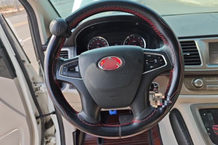 Used SAIC MAXUS G10 2021 2.0T Automatic Elite Edition Gasoline 7-Seater Steering Wheel